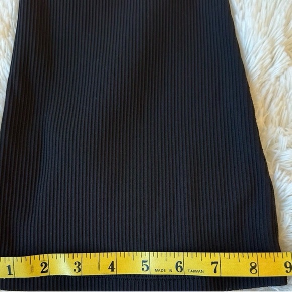 Athleta Elation Black Ribbed Flare Pant Size L - Picture 3 of 6